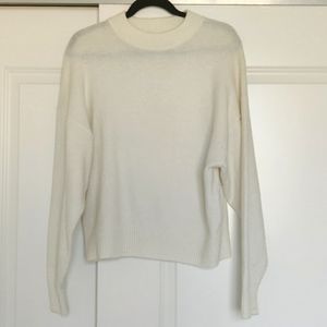 White turtle neck sweater from H&M